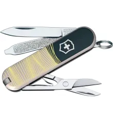 Нож VICTORINOX 0.6223.E223 Сlassic SD 